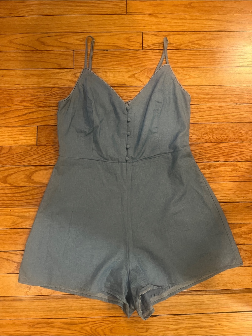 Lulus - Sleeveless Slate Blue V-Neck Romper with Button Front